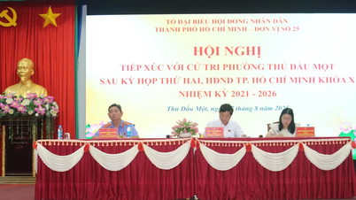 Chủ tịch HĐND TPHCM tiếp xúc cử tri phường Phú Lợi và phường Thủ Dầu Một