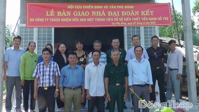 Xã Tân Phú Đông bàn giao nhà đại đoàn kết cho hội viên cựu chiến binh