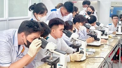 Bất ngờ với số lượng thí sinh đăng ký vào trường cao đẳng năm 2025