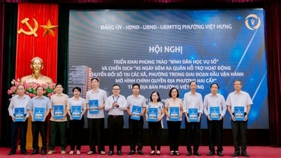 Phường Việt Hưng triển khai Chiến dịch “45 ngày đêm ra quân hỗ trợ hoạt động chuyển đổi số”