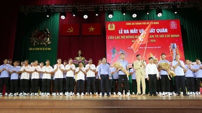 Trung tướng Mai Hoàng dự lễ xuất quân CLB CA TP.HCM: Biểu tượng hào hùng trở lại, đặt mục tiêu cao