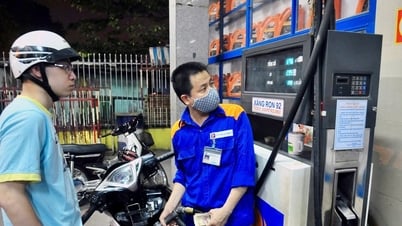 Giá xăng dầu hôm nay 8/8: Giá dầu giảm, xăng trong nước tiếp tục tăng