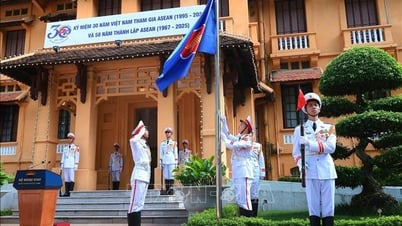 Lễ thượng cờ kỷ niệm 58 năm Ngày thành lập ASEAN