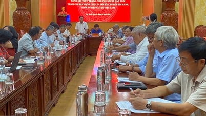 Người cao tuổi đẩy mạnh chuyển đổi số để khởi nghiệp