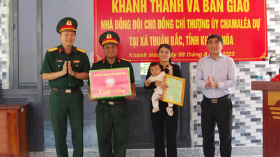 Bộ Chỉ huy Quân sự tỉnh Khánh Hòa bàn giao “Nhà đồng đội” cho quân nhân có hoàn cảnh khó khăn