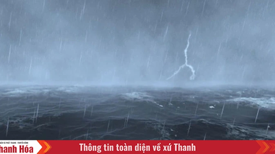 Áp thấp mạnh thành áp thấp nhiệt đới trên Biển Đông