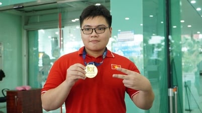 Nhà vô địch Olympic Tin học quốc tế bật mí về 'chút căng thẳng' trong kỳ thi