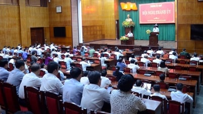 Thành ủy thực hiện quy trình giới thiệu cán bộ cho nhiệm kỳ mới