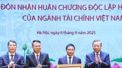 Tổng Bí thư Tô Lâm dự Lễ Kỷ niệm 80 năm Ngày truyền thống ngành Tài chính và đón nhận Huân chương Độc lập hạng Nhất