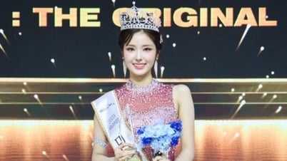 Hoa hậu mới đăng quang của Hàn Quốc được khen đẹp như “búp bê sống”