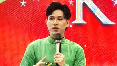 Sänger Nguyen Vu brach bei der Pressekonferenz in Tränen aus und sagte: „Ich brauche Freundschaft“