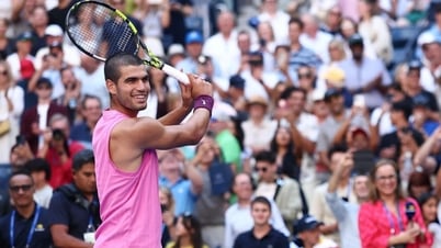 Alcaraz nối dài mạch thăng hoa, tiến vào tứ kết US Open