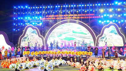 Program Seni khusus "80 tahun lagu-lagu heroik" akan berlangsung pada malam tanggal 2 September.