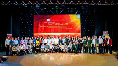 Họp mặt, biểu diễn chào mừng Quốc khánh, kỷ niệm Ngày Âm nhạc Việt Nam