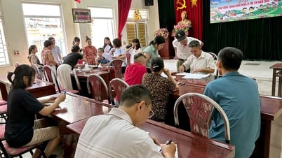 Kecamatan Xuan Dinh memberikan hadiah Hari Nasional senilai lebih dari 4,9 miliar VND kepada masyarakat pada tanggal 2 September