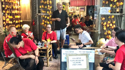 Regalando pan y abriendo cafeterías para invitados de lugares lejanos con motivo del 2 de septiembre