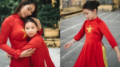 Con gái lai Tây của Hà Anh diện áo dài cờ đỏ sao vàng