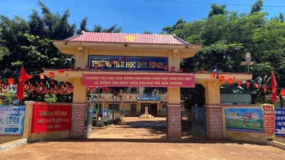 សិស្ស​ខ្វះ​សៀវភៅ នាយក​សាលា​បន្ត​តាម​អ៊ីនធឺណិត​ទៅ 'ស្នើសុំ' ៣០០ ឈុត