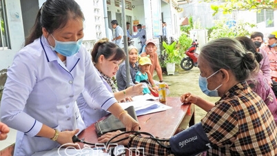 ຄວບຄຸມຄວາມດັນເລືອດ ແລະ ຮັກສາວິຖີຊີວິດທີ່ມີສຸຂະພາບດີເພື່ອປົກປ້ອງຫົວໃຈຂອງທ່ານ.