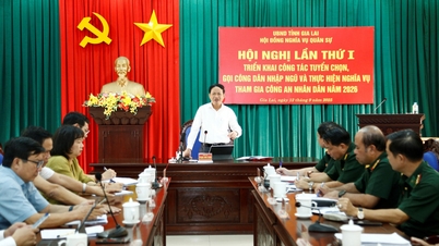 ประธานคณะกรรมการประชาชนจังหวัด Pham Anh Tuan: ติดตามการดำเนินงานในระดับรากหญ้าอย่างใกล้ชิด ดำเนินการตามขั้นตอนทั้งหมด และตรวจสอบให้แน่ใจว่าผู้ที่ได้รับการคัดเลือกมีคุณสมบัติครบถ้วน