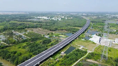 Perdana Menteri: Lebuhraya dari Cao Bang ke Ca Mau mesti dibuka kepada lalu lintas pada tahun 2025