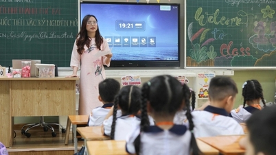 De heer Tran Luu Quang ontving 12 berichten waarin stond dat de leerlingen zaterdag naar school waren gegaan.