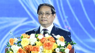 ຮ່ວມ​ກັນ​ຂຽນ​ປະຫວັດສາດ​ວິລະ​ຊົນ​ຂອງ​ຊາດ​ດ້ວຍ​ນ້ຳ​ໃຈ​ຮັກ​ຊາດ.