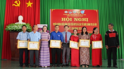 Cu M'gar Commune honors 6 typical advanced collectives and individuals in the period 2020 - 2025