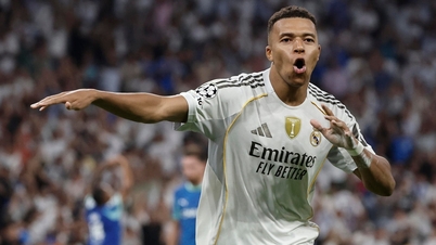 Real Madrid 2-1 Marsilya: Mbappe ve Xabi Alonso'nun rock & roll'u
