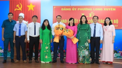 Long Xuyen Ward tilldelades beslut om personalarbete