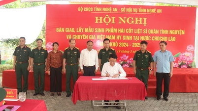Organize the handover and collection of biological samples of 76 remains of Vietnamese volunteer soldiers and experts who died in Laos during the 2024-2025 dry season