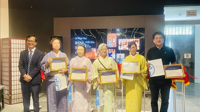 展覧会「地球のかたち」