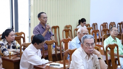 Công an xã Mỹ Hòa Hưng lắng nghe ý kiến nhân dân