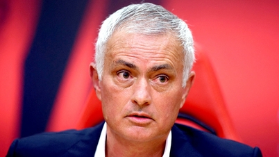 HLV Mourinho: Benfica là bến đỗ xứng tầm, Fenerbahce thì không