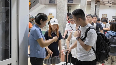 ซื้อตั๋วรถไฟช่วงเทศกาลตรุษจีน ยิ่งเดินทางไกลยิ่งถูก