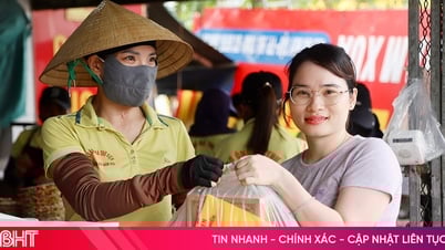 Quà quê Hà Tĩnh “đắt khách" ngày cuối kỳ nghỉ lễ 2/9