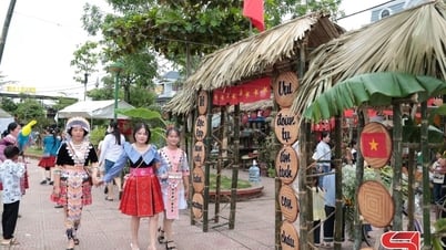 フー・イエンは独立記念日を祝う活動を企画する