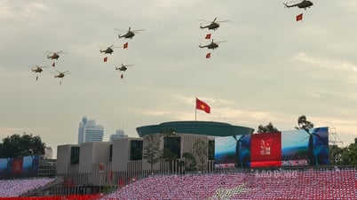 (Ao vivo) Força Aérea voa para celebrar a celebração do 80º Dia Nacional, desfile e marcha