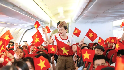 Полеты Vietjet с красным флагом и ярко-желтой звездой по случаю 80-летия Национального дня 2 сентября