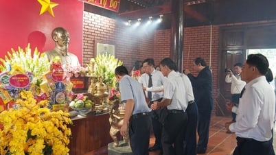 กลับมาหาลุงโฮในวันเทศกาลแห่งชาติ