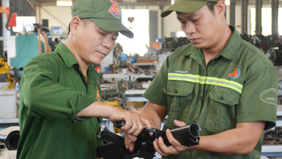 Exciting competition at the Weapons Repair Factory