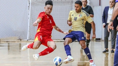 アジア大会でベトナムのフットサルチームの試合をライブで観るにはどこで行けますか？