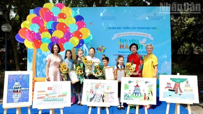 ผลงานกว่า 38,000 ชิ้นเข้าร่วมการประกวดภาพวาดเด็กนานาชาติ “ฉันรักฮานอย – เมืองแห่งสันติภาพ”