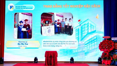Stikkende ceremonie bij het uitreiken van een speciaal diploma aan een vrouwelijke student van de Technische Universiteit van Danang