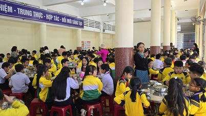 Informatie over vies voedsel op scholen: Lam Dong verscherpt voedselveiligheid