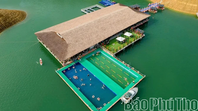 Mường Hoa khai thác lợi thế lòng hồ Hòa Bình