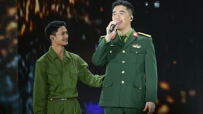 Vu. cried, Nguyen Hung's heart almost jumped out of his chest when he sang the hit "What's more beautiful than V Fest"