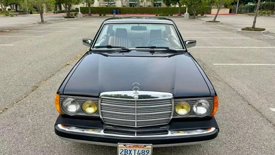 Ngắm chiếc Mercedes-Benz 300 CD 1985 hơn 40 tuổi cho đại gia sưu tầm