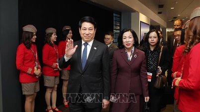 대통령 시애틀 도착, 미국서 양자 활동 시작