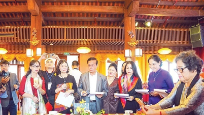 Bat Trang: When village dishes become heritage